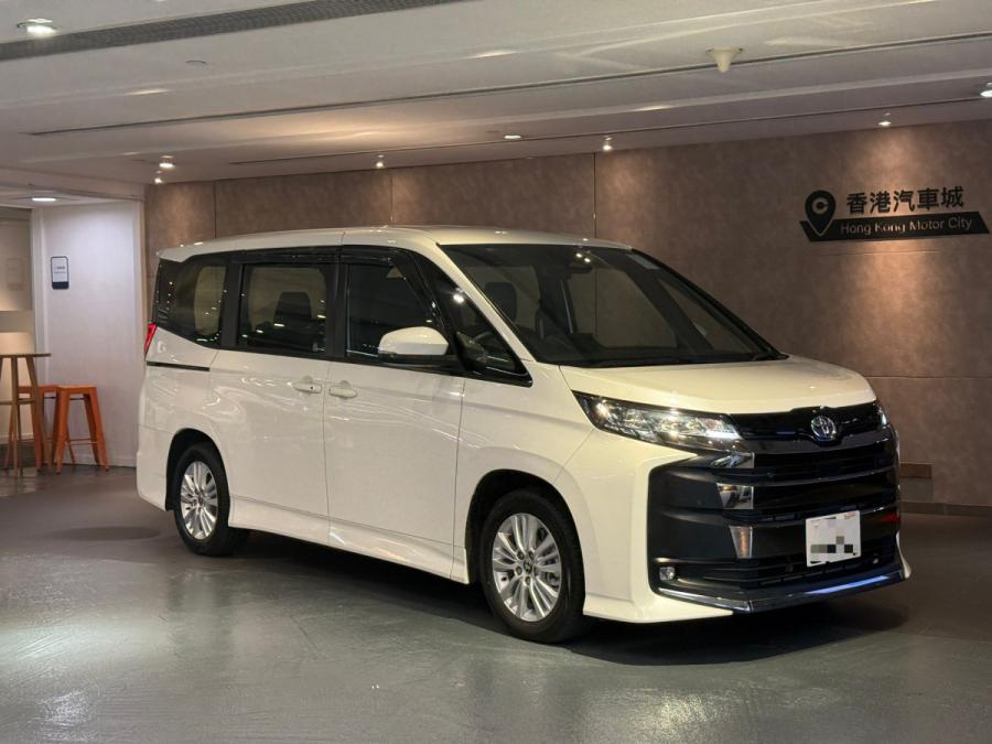 TOYOTA 豐田 NOAH 90 DELUXE